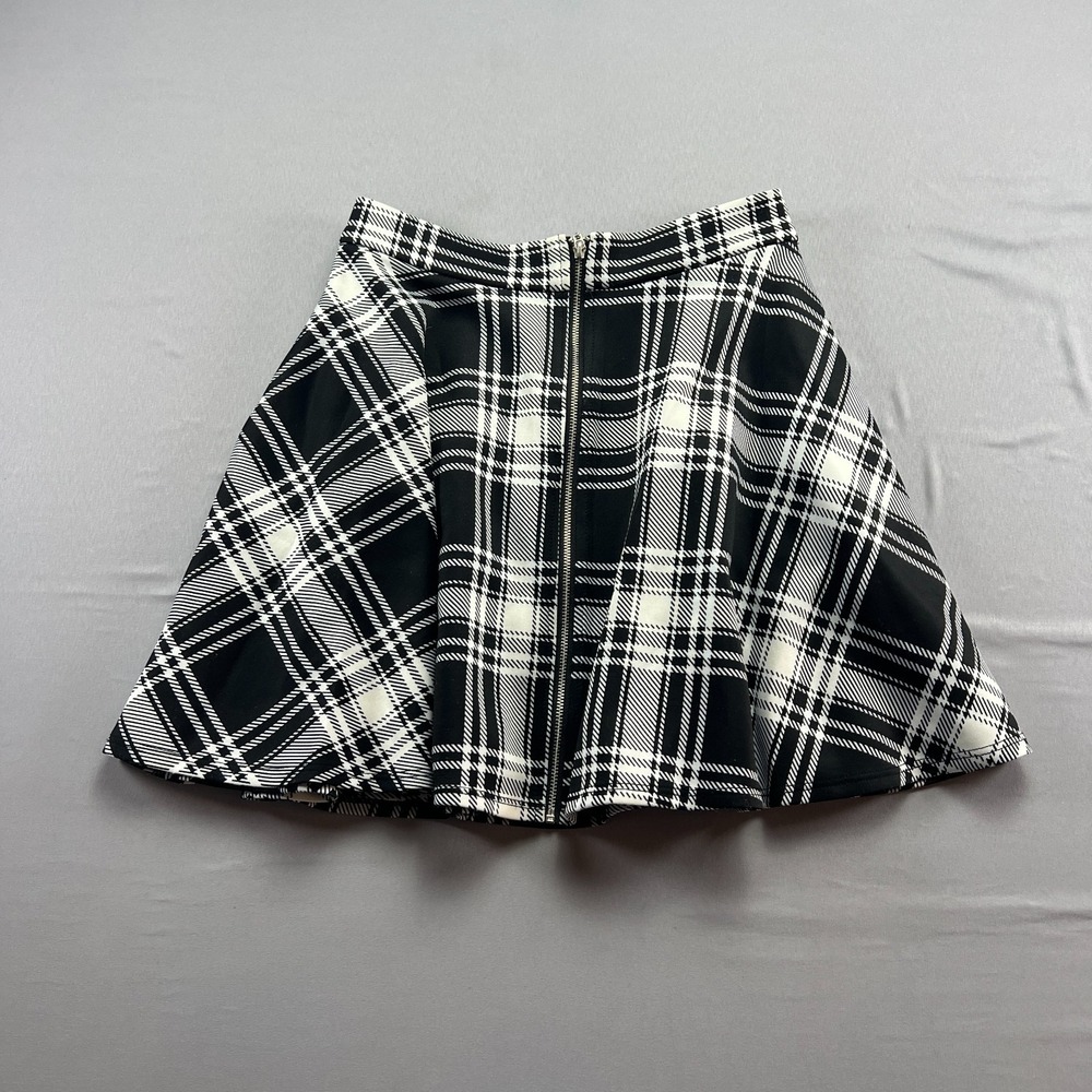 Hot Topic Mini Skater Skirt Womens Small Black White Plaid Stretch Ring Full Zip